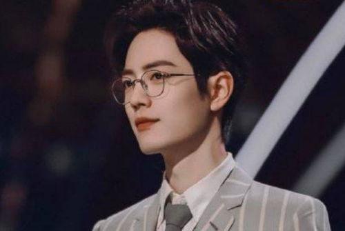 爆料肖战八卦图最新图片,揭秘明星私生活瞬间